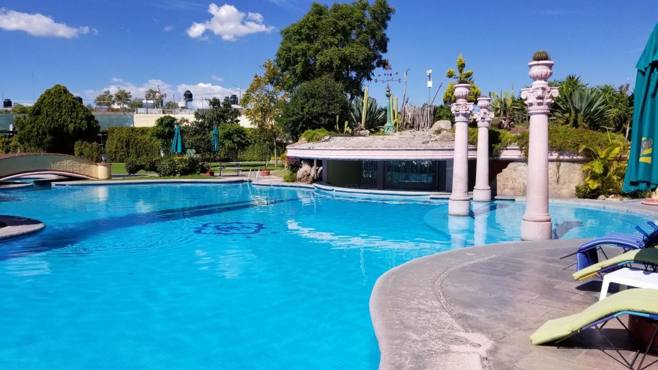 Gran Hotel Hacienda De La Noria Aguascalientes Esterno foto The swimming pool at the hotel